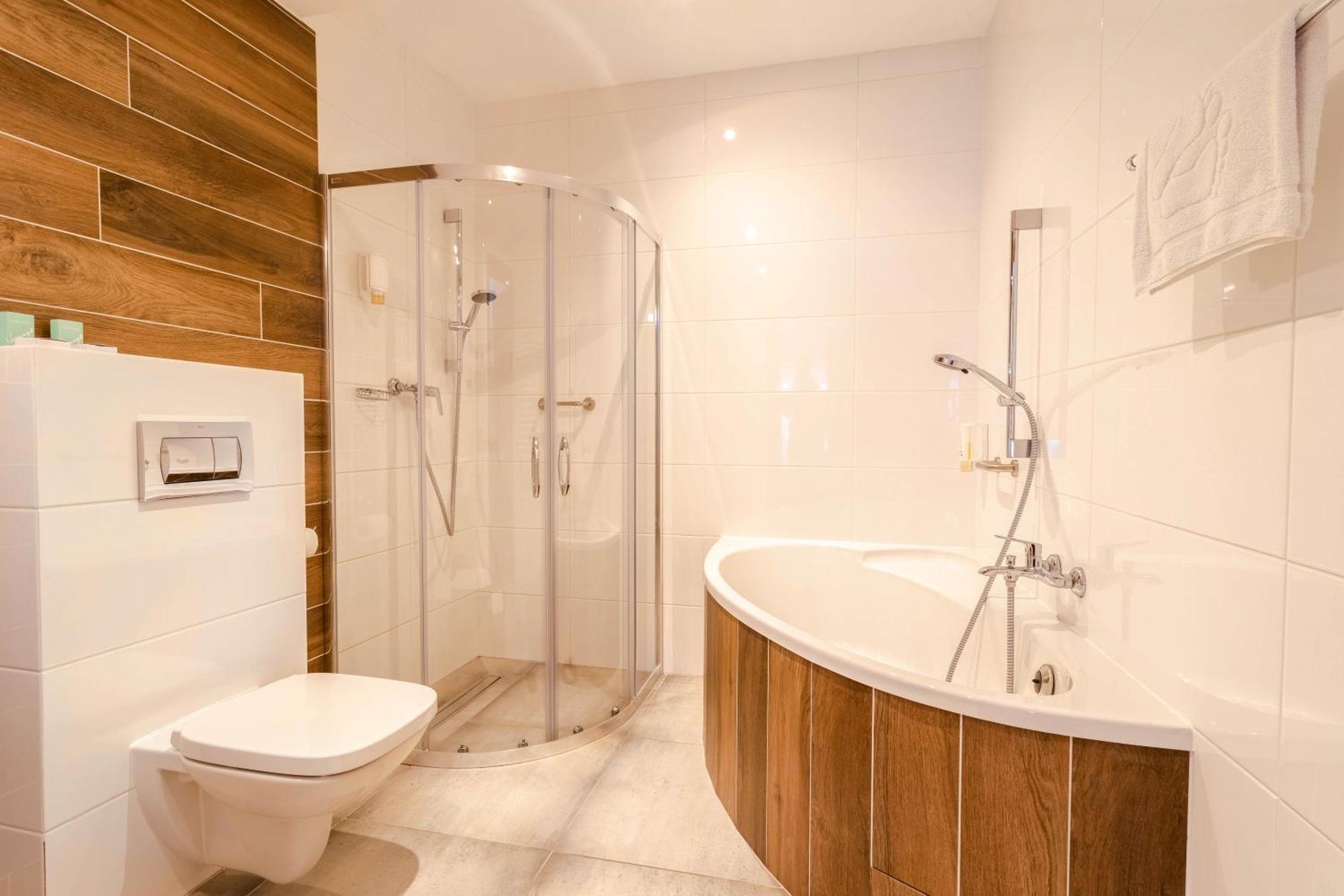 Hotel Nafta Krosno Luaran gambar