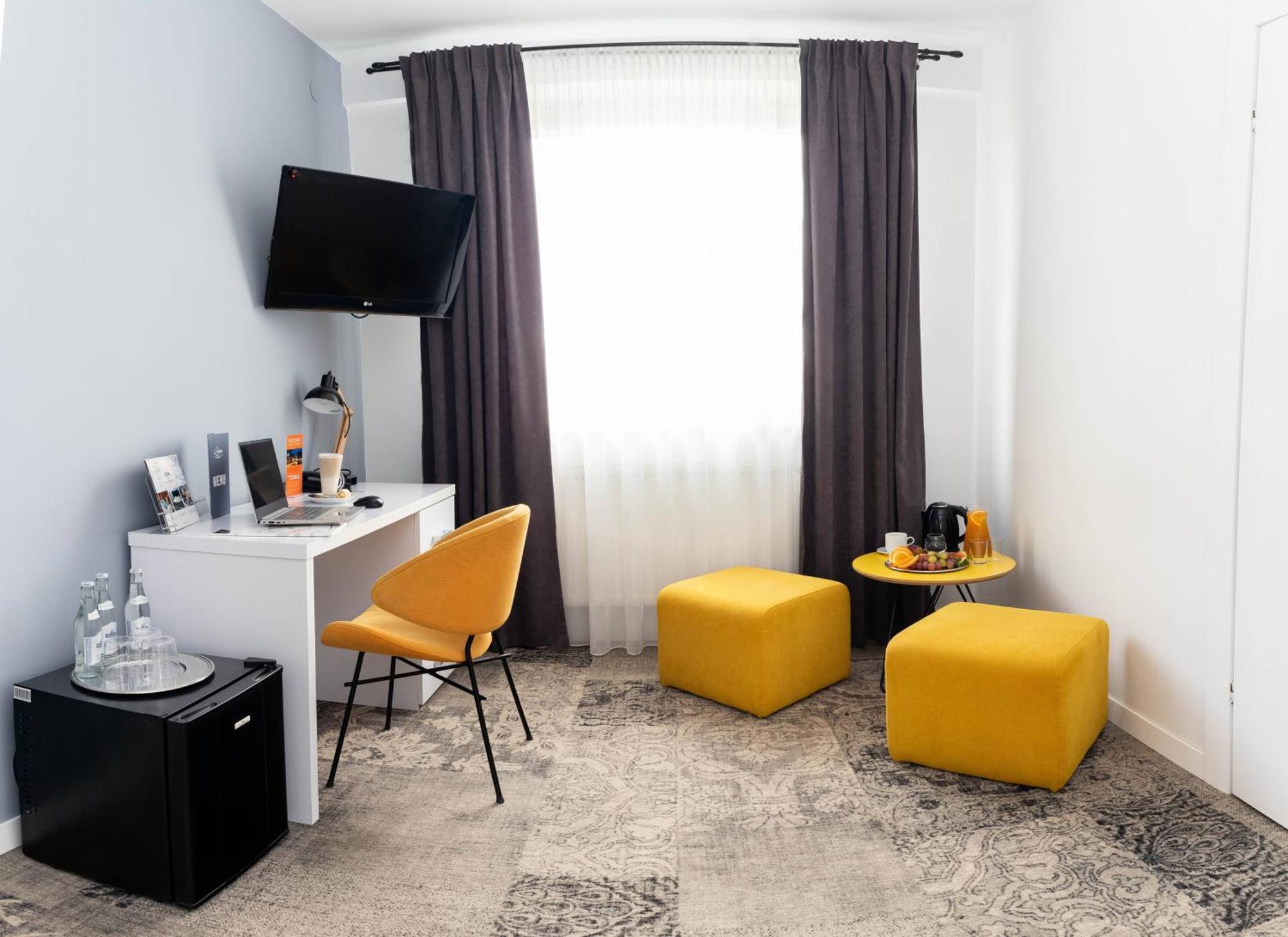 Hotel Nafta Krosno Luaran gambar