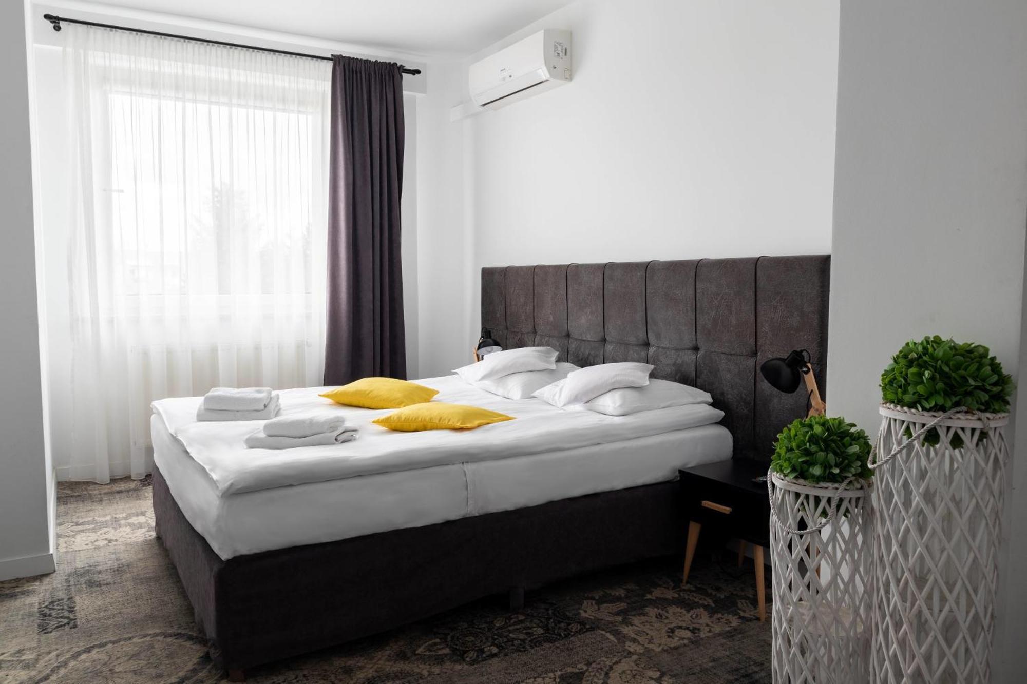 Hotel Nafta Krosno Luaran gambar