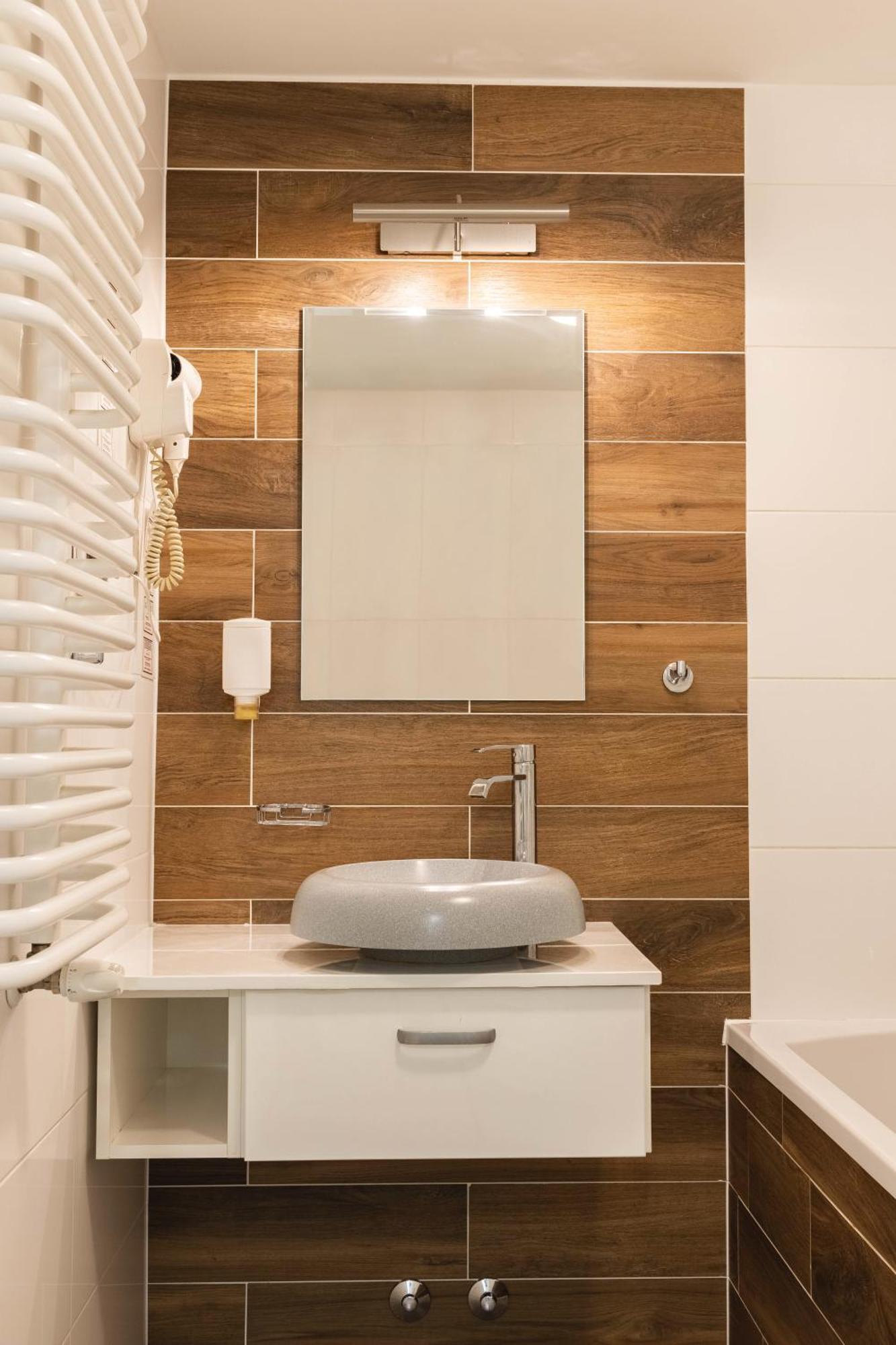 Hotel Nafta Krosno Luaran gambar