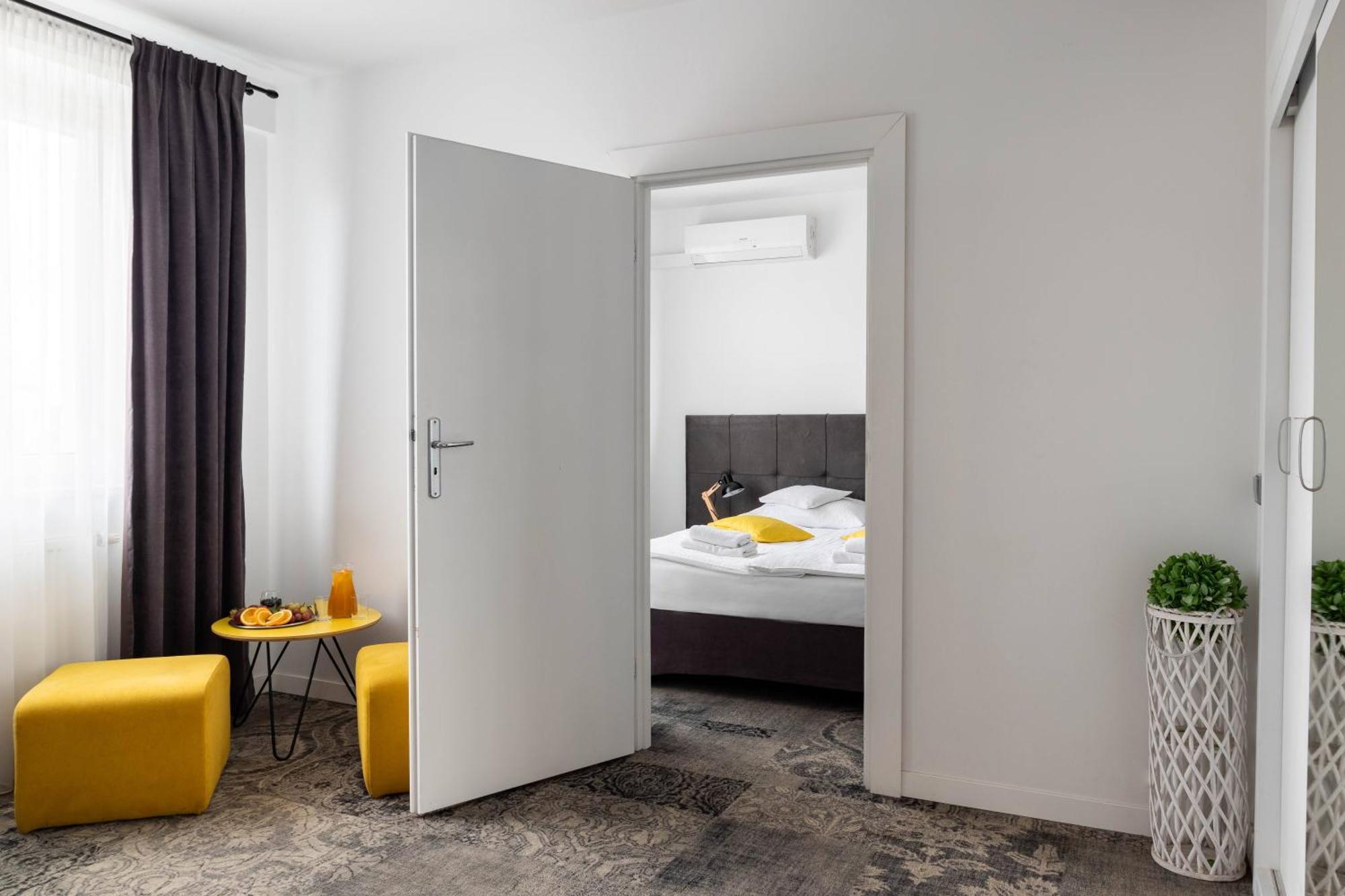 Hotel Nafta Krosno Luaran gambar