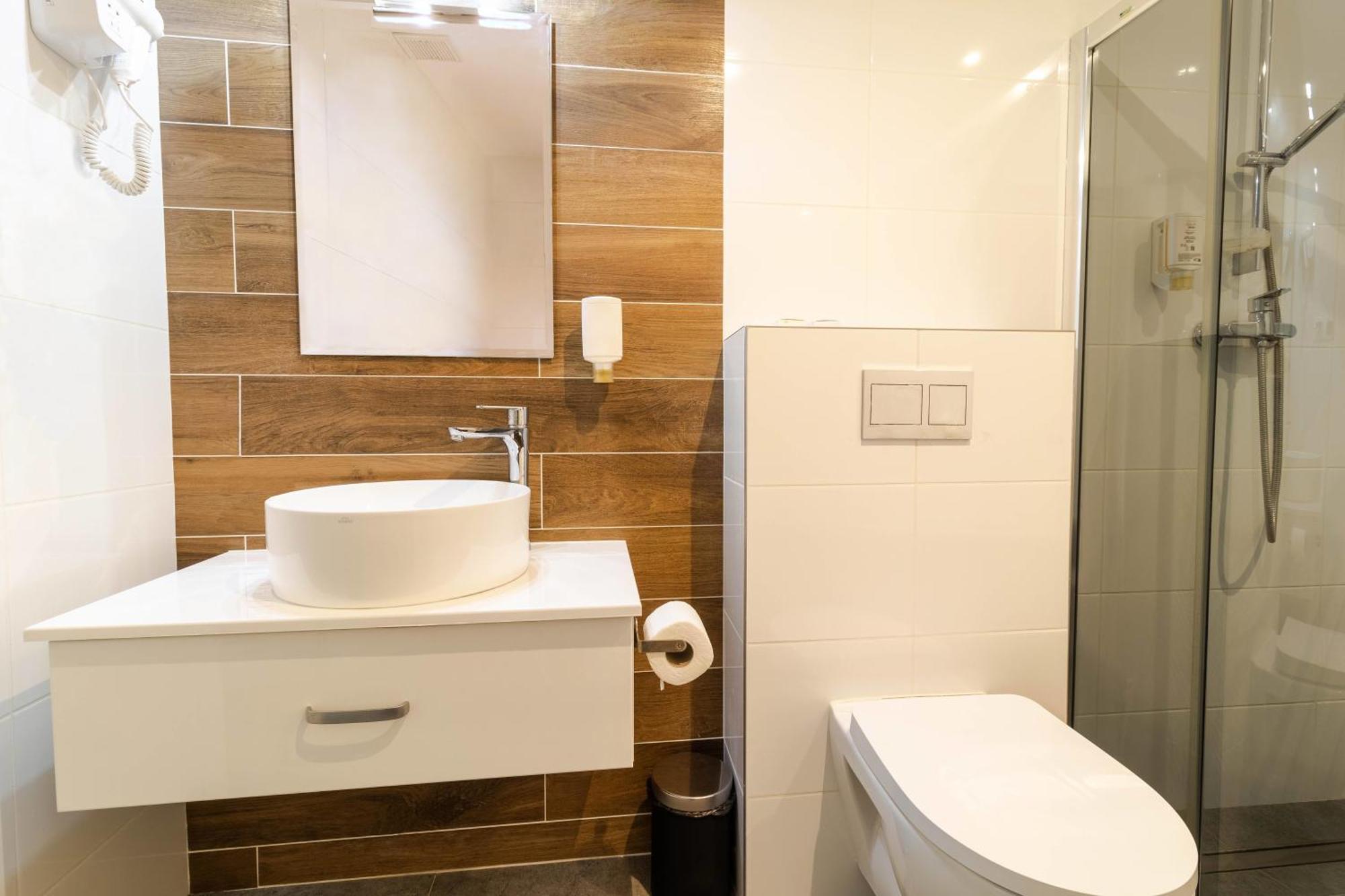 Hotel Nafta Krosno Luaran gambar