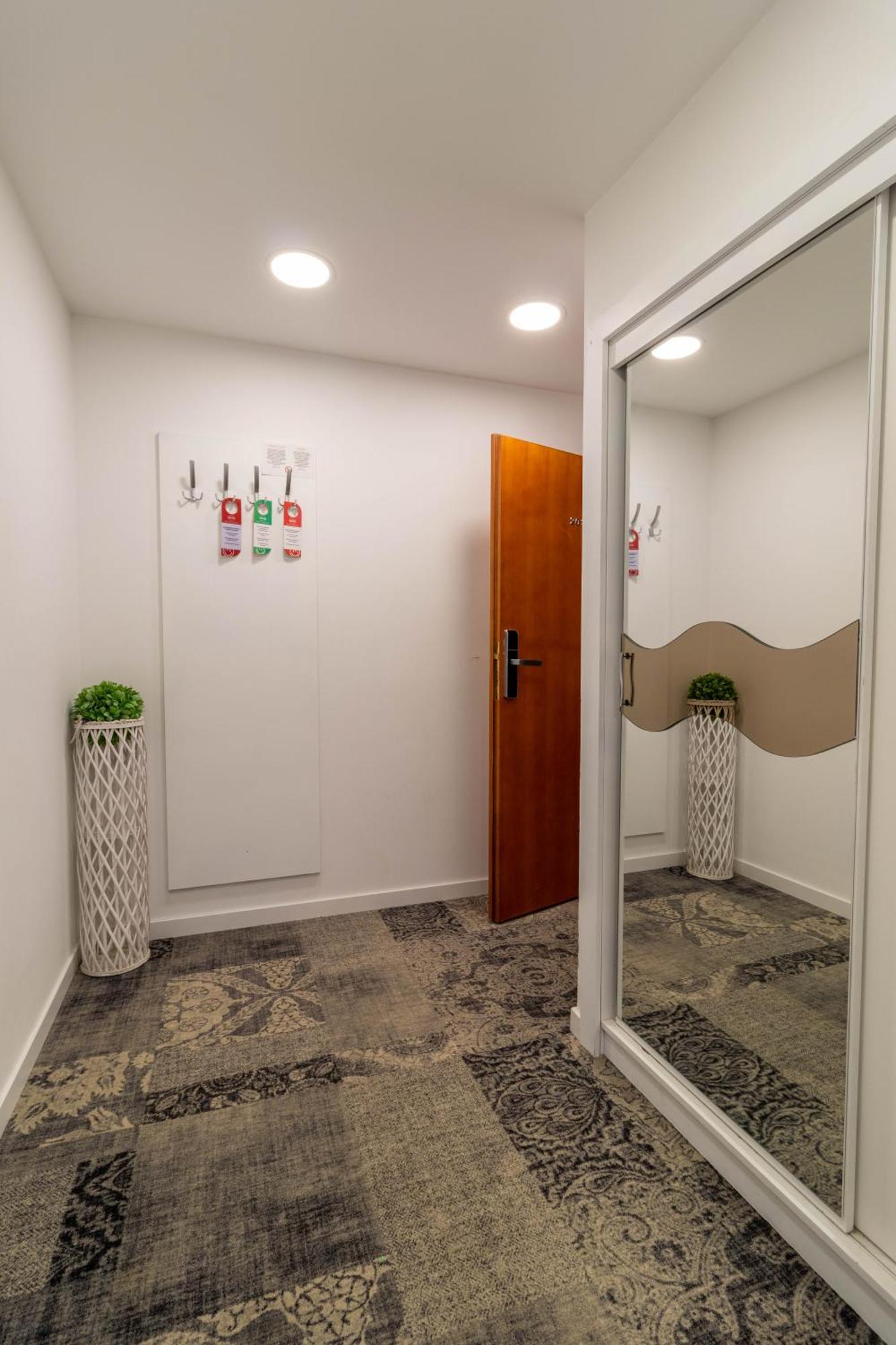Hotel Nafta Krosno Luaran gambar