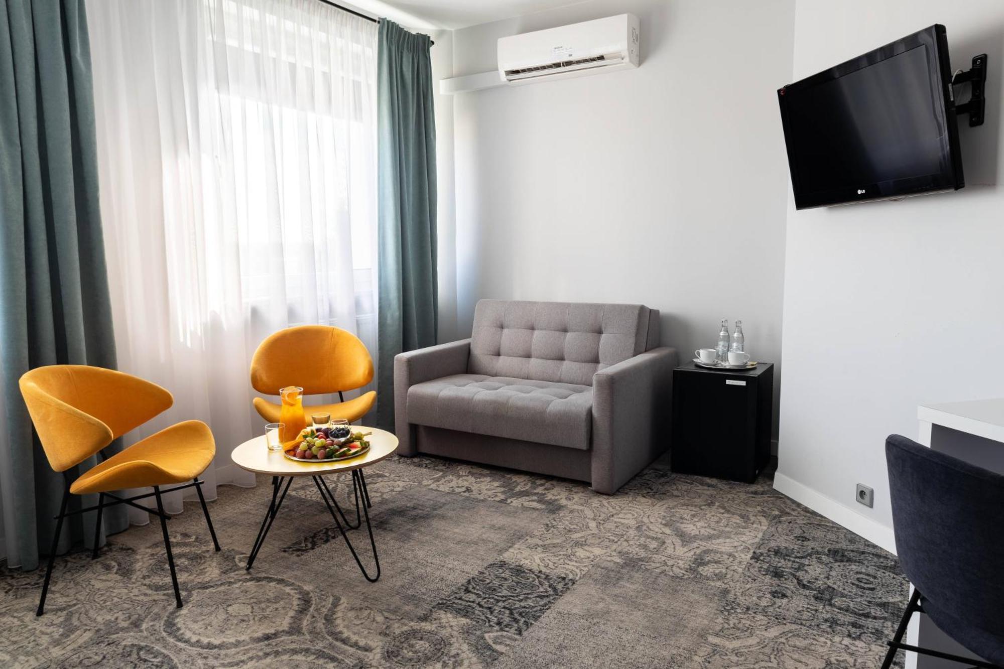 Hotel Nafta Krosno Luaran gambar
