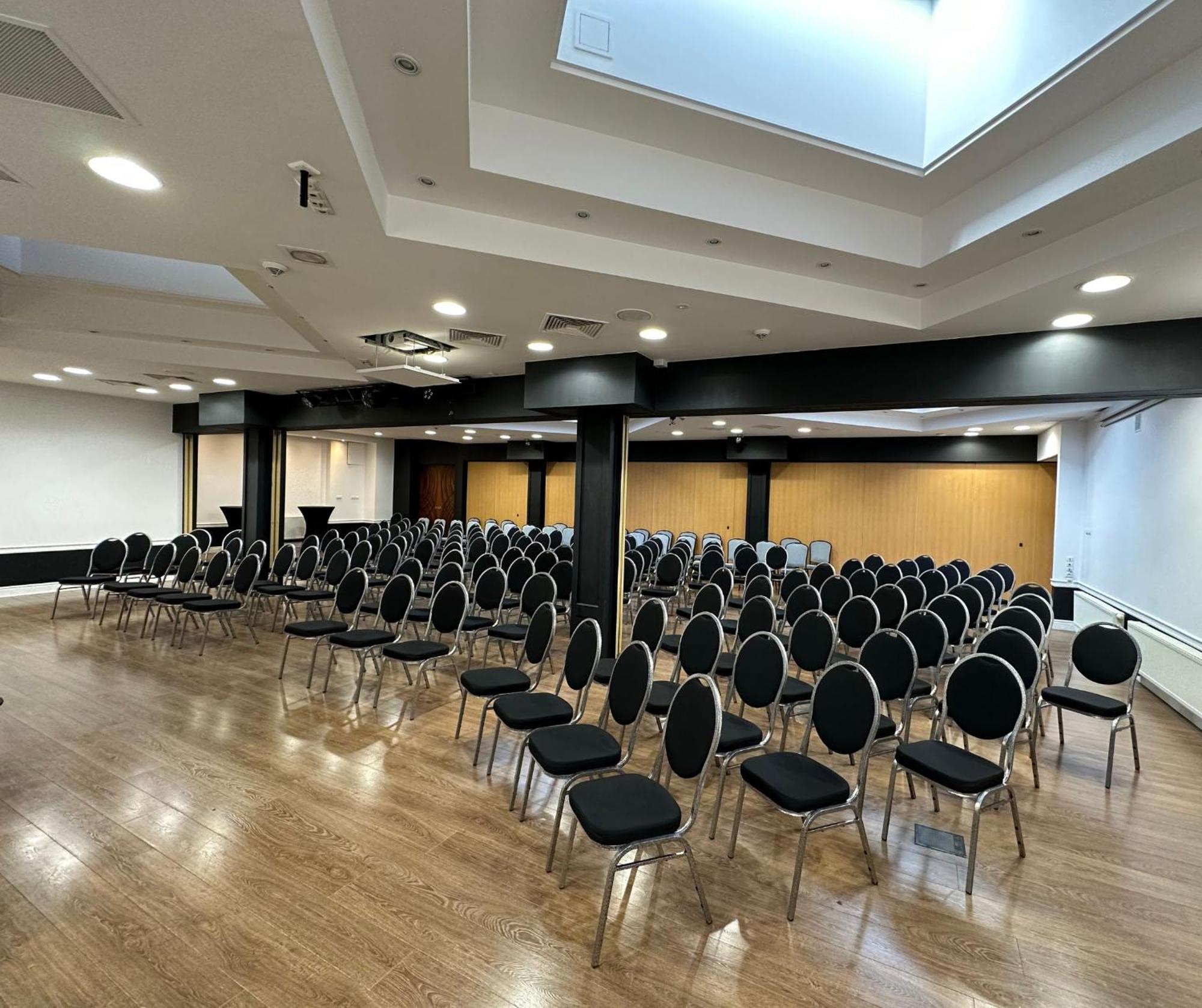 Hotel Nafta Krosno Luaran gambar